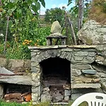 Le Vieux Creton, Daire